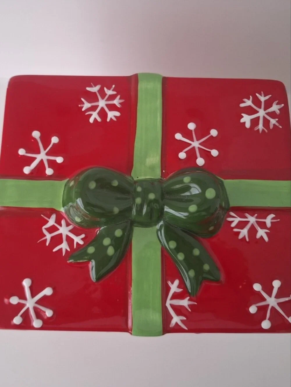 Real Home ceramic Christmas cookie jar.